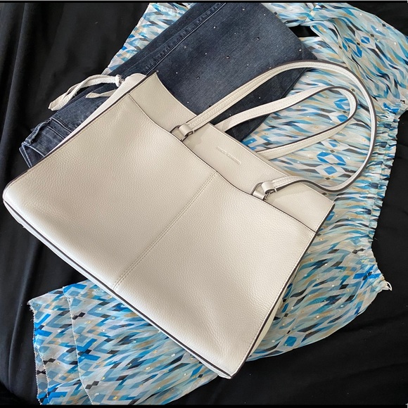 Vince Camuto Handbags - Vince Camuto Leather Tote with Dust Bag